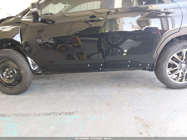 Продаж на аукціоні авто 2026 Toyota Corolla Cross Xle, vin: 7MUDAABGXTV155113, номер лоту: 45650654