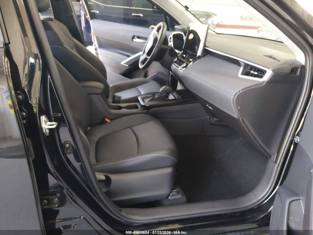 Продаж на аукціоні авто 2026 Toyota Corolla Cross Xle, vin: 7MUDAABGXTV155113, номер лоту: 45650654