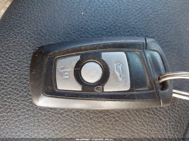 45650661 :رقم المزاد ، WBA3B5C50DJ598664 vin ، 2013 Bmw 328i Xdrive مزاد بيع