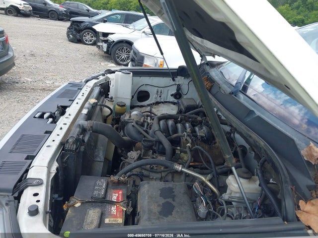 5TFDW5F19EX359939 Toyota Tundra Sr5 5.7l V8