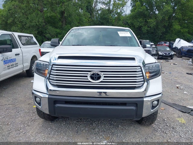 5TFDW5F19EX359939 Toyota Tundra Sr5 5.7l V8