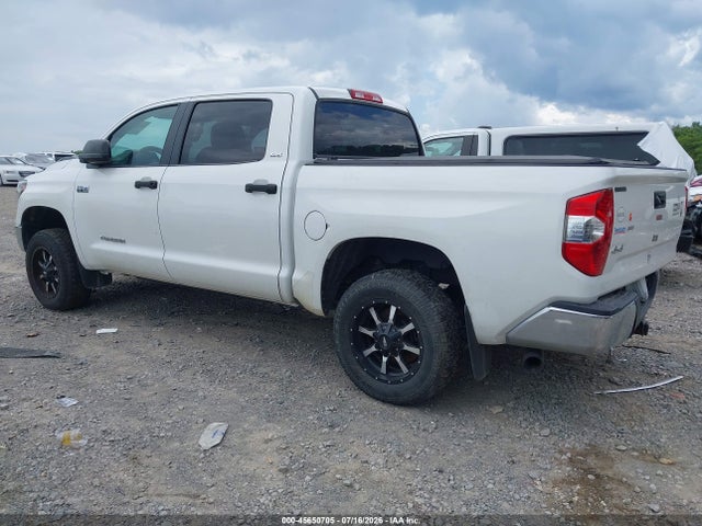 5TFDW5F19EX359939 Toyota Tundra Sr5 5.7l V8