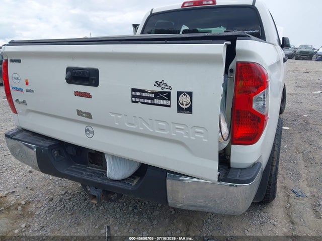 5TFDW5F19EX359939 Toyota Tundra Sr5 5.7l V8