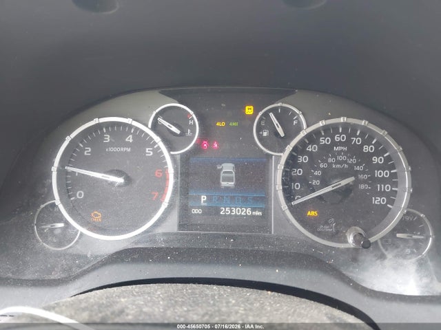 5TFDW5F19EX359939 Toyota Tundra Sr5 5.7l V8
