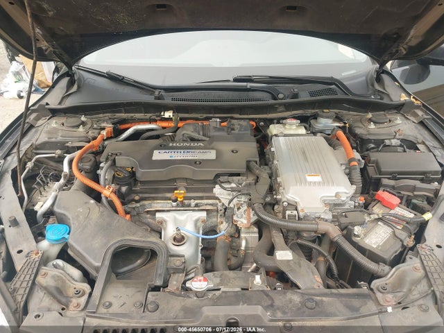 Продажа на аукционе авто 2014 Honda Accord Hybrid Touring, vin: 1HGCR6F72EA002894, номер лота: 45650706