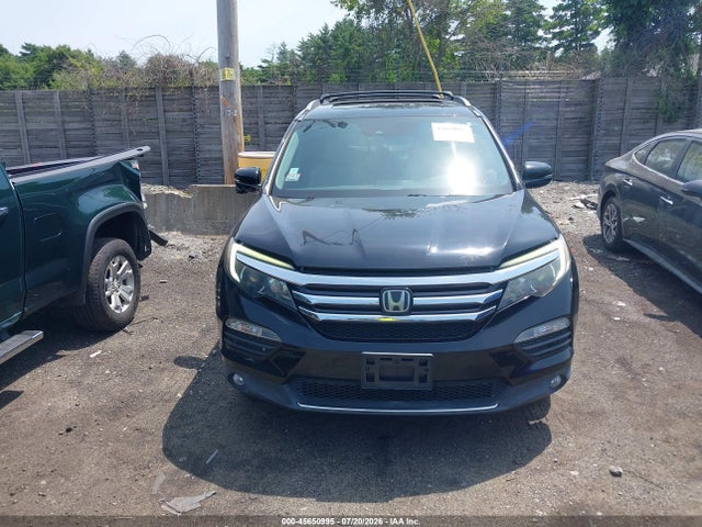 Honda Pilot Touring 2016 5FNYF6H96GB019557 Image 12