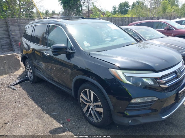 Honda Pilot Touring 2016 5FNYF6H96GB019557 Image 13