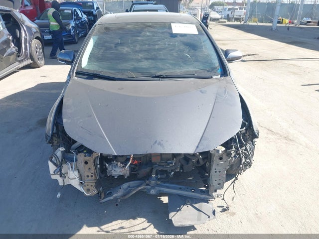 JTDKAMFU1N3162605 Toyota PRIUS XLE