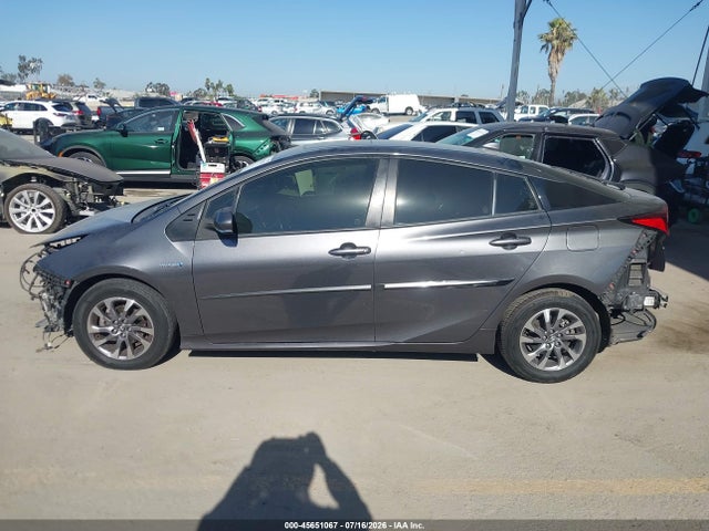 JTDKAMFU1N3162605 Toyota PRIUS XLE