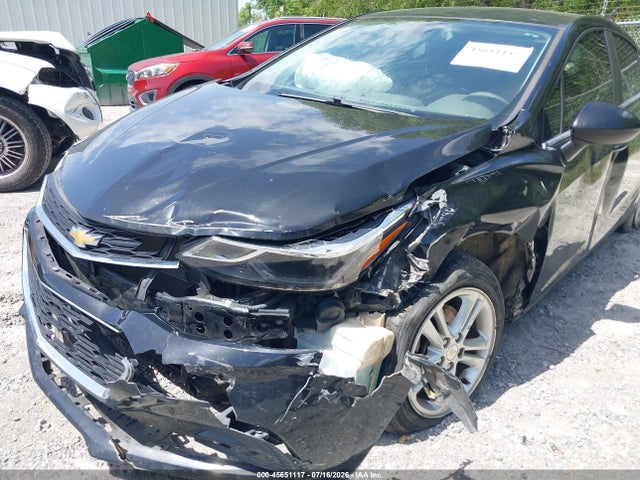45651117 :رقم المزاد ، 1G1BE5SM5J7136679 vin ، 2018 Chevrolet Cruze Lt Auto مزاد بيع