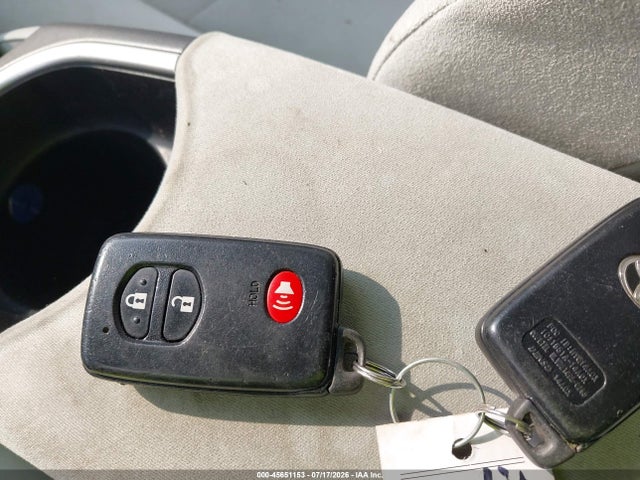 45651153 :رقم المزاد ، JTDKN3DU2E1772784 vin ، 2014 Toyota Prius Two مزاد بيع