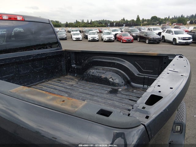 1C6RR7FG3JS297255 RAM 1500 Tradesman 4x4 6&#039;4 Box