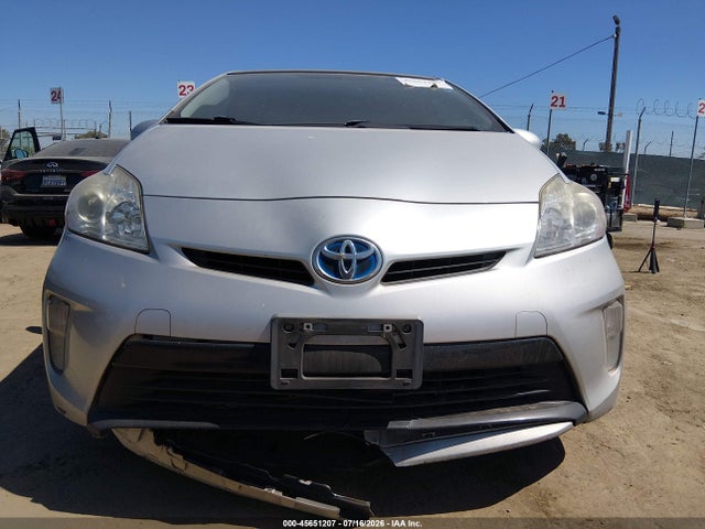 Toyota Prius Three 2014 JTDKN3DU0E0382465 Image 6