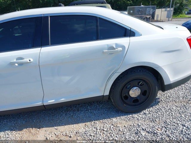 Продажа на аукционе авто 2015 Ford Police Interceptor, vin: 1FAHP2L87FG138944, номер лота: 45651212
