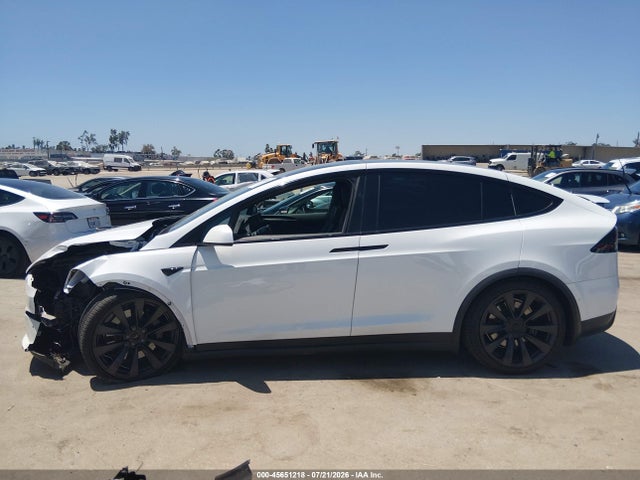 Tesla Model X Dual Motor All-wheel Drive 2022 7SAXCBE54NF360891 Image 15