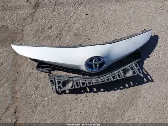 Toyota Prius V Three 2017 JTDZN3EU9HJ073122 Image 12