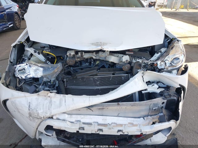 Toyota Prius V Three 2017 JTDZN3EU9HJ073122 Image 6