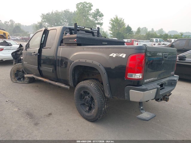 45651296 :رقم المزاد ، 1GT220CG2BZ458732 vin ، 2011 Gmc Sierra 2500hd Sle مزاد بيع