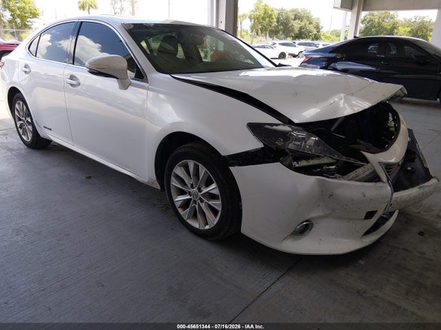 Продажа на аукционе авто 2013 Lexus Es 300h, vin: JTHBW1GG0D2010732, номер лота: 45651344