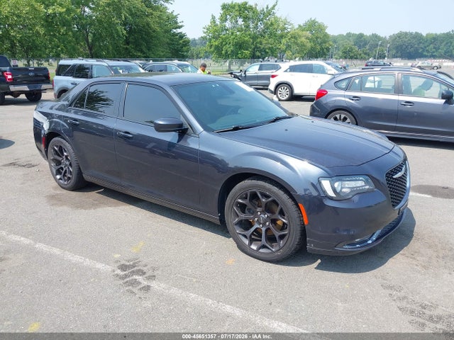 Auction sale of the 2019 Chrysler 300, vin: 2C3CCABG8KH516307, lot number: 45651357