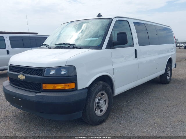 Chevrolet Express 3500 Ls 2019 1GAZGNFG6K1355071 Image 2