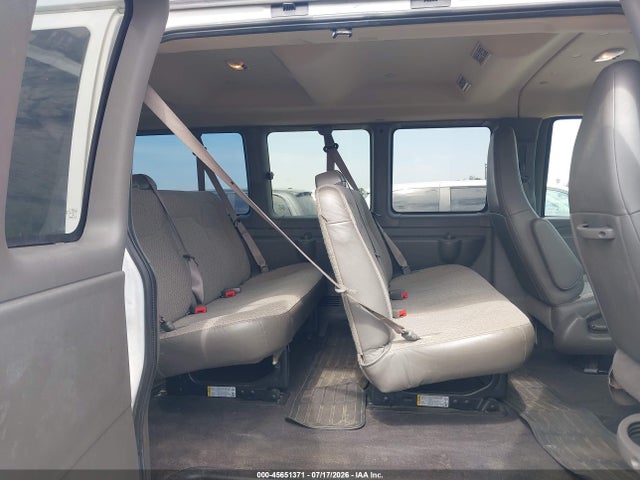 Chevrolet Express 3500 Ls 2019 1GAZGNFG6K1355071 Image 8
