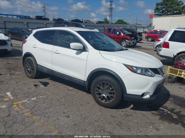 Продажа на аукционе авто 2018 Nissan Rogue Sport S, vin: JN1BJ1CP1JW195239, номер лота: 45651386