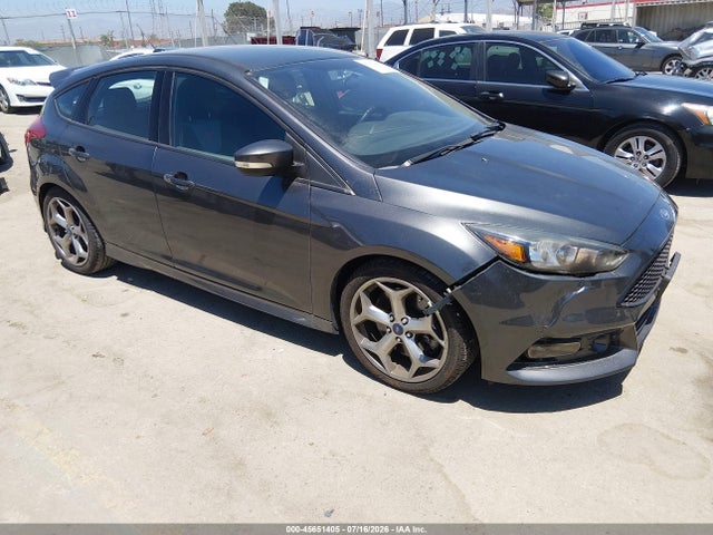 45651405 :رقم المزاد ، 1FADP3L95HL258197 vin ، 2017 Ford Focus St مزاد بيع