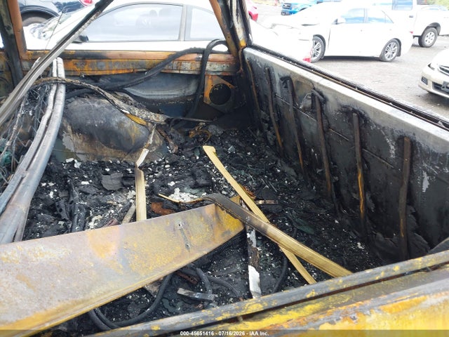 45651416 :رقم المزاد ، 1JCNJ15U0JT140844 vin ، 1988 Jeep Grand Wagoneer مزاد بيع