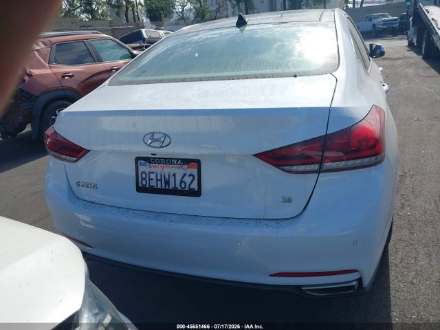 2015 Hyundai Genesis 3.8 მანქანა იყიდება აუქციონზე, vin: KMHGN4JE1FU025813, აუქციონის ნომერი: 45651466