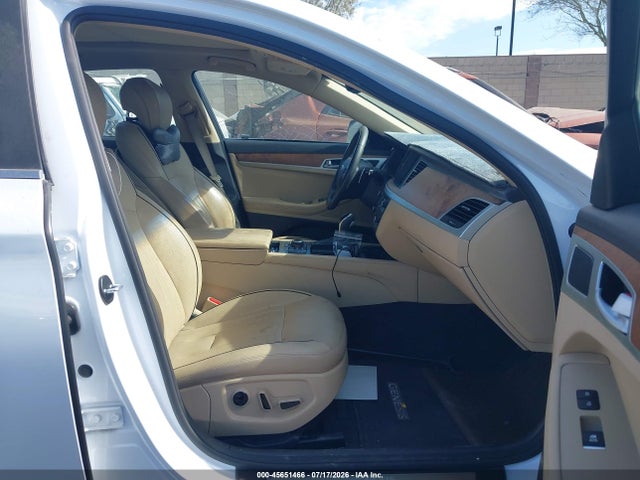 2015 Hyundai Genesis 3.8 მანქანა იყიდება აუქციონზე, vin: KMHGN4JE1FU025813, აუქციონის ნომერი: 45651466