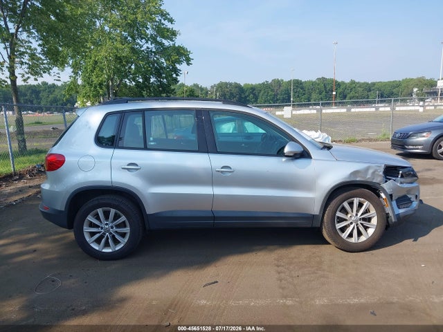 2017 Volkswagen Tiguan 2.0t/2.0t S მანქანა იყიდება აუქციონზე, vin: WVGBV7AX3HK041961, აუქციონის ნომერი: 45651528