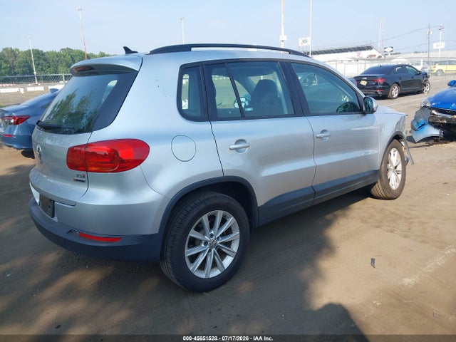 2017 Volkswagen Tiguan 2.0t/2.0t S მანქანა იყიდება აუქციონზე, vin: WVGBV7AX3HK041961, აუქციონის ნომერი: 45651528