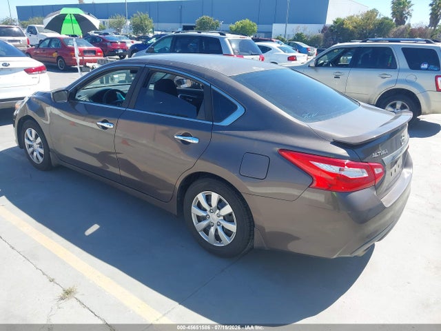 Nissan Altima 2.5 S 2016 1N4AL3AP8GC130082 Image 3