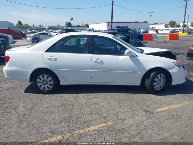 Auction sale of the 2005 Toyota Camry Le, vin: 4T1BE32K95U570990, lot number: 45651732