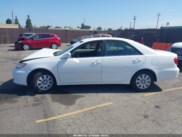 Auction sale of the 2005 Toyota Camry Le, vin: 4T1BE32K95U570990, lot number: 45651732