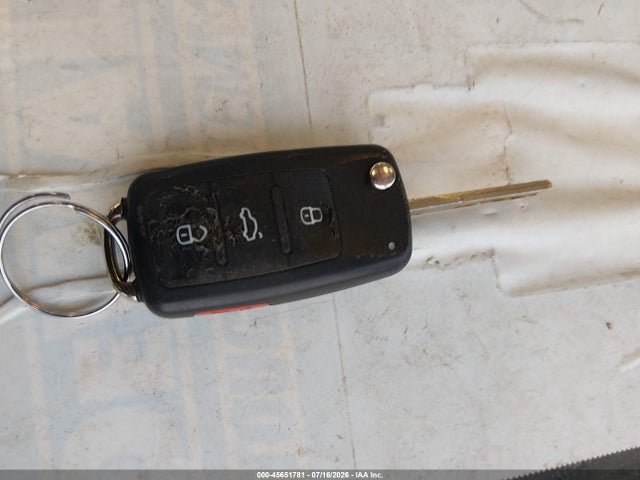 45651781 :رقم المزاد ، WVGBV7AXXFW092220 vin ، 2015 Volkswagen Tiguan S مزاد بيع