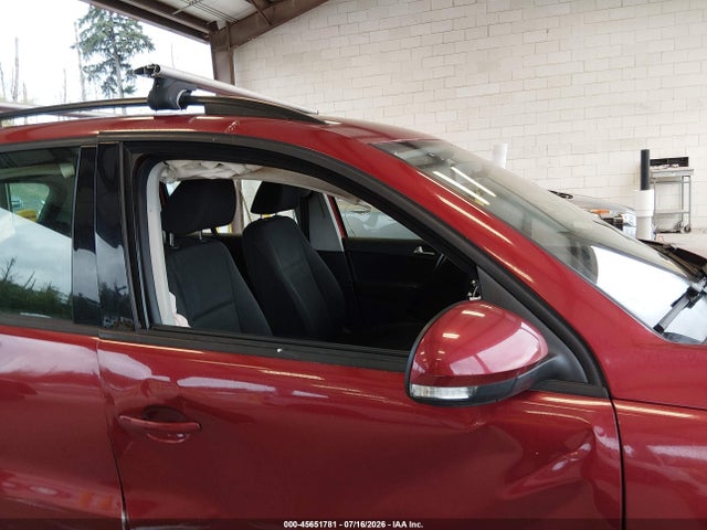 45651781 :رقم المزاد ، WVGBV7AXXFW092220 vin ، 2015 Volkswagen Tiguan S مزاد بيع