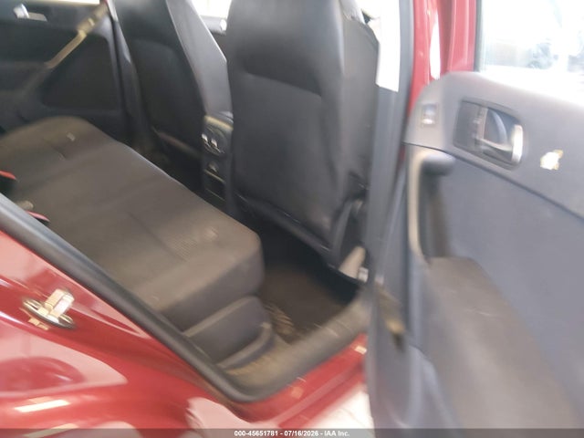 45651781 :رقم المزاد ، WVGBV7AXXFW092220 vin ، 2015 Volkswagen Tiguan S مزاد بيع