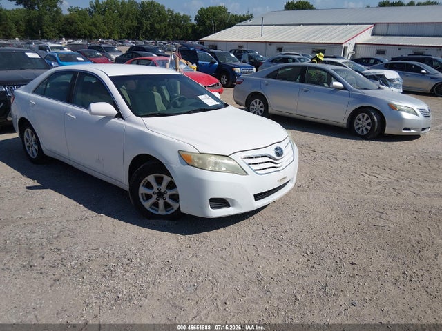 2011 Toyota Camry Le მანქანა იყიდება აუქციონზე, vin: 4T4BF3EK4BR140780, აუქციონის ნომერი: 45651888