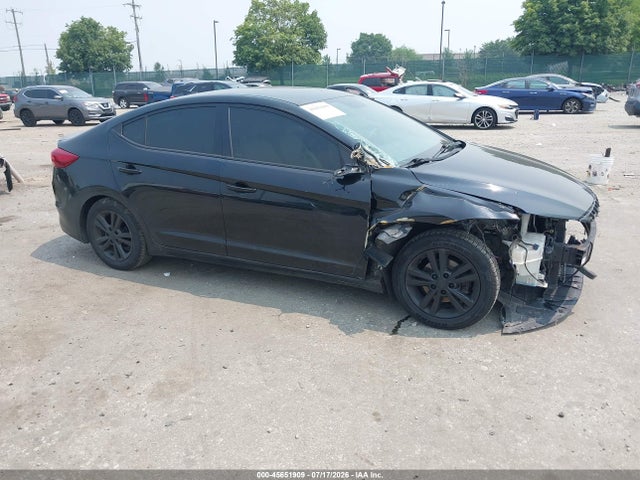 2017 5NPD84LF5HH026612 main image