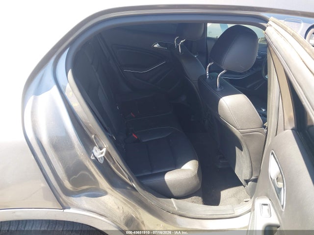 45651910 :رقم المزاد ، WDCTG4GB0JJ370099 vin ، 2018 Mercedes-benz Gla 250 4matic مزاد بيع