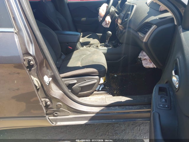 Jeep Cherokee Latitude 2016 1C4PJMCB6GW152825 Image 5
