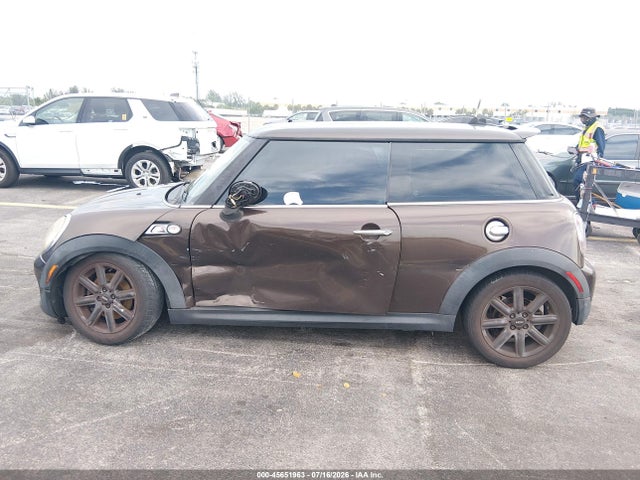 Продажа на аукционе авто 2011 Mini Cooper S, vin: WMWSV3C56BTY20410, номер лота: 45651963
