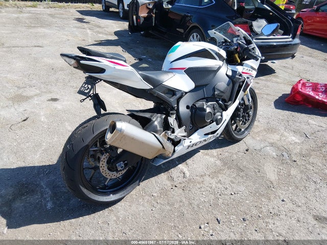 Продажа на аукционе авто 2026 Honda Cbr1000 Rr, vin: JH2SC7715TK900819, номер лота: 45651967