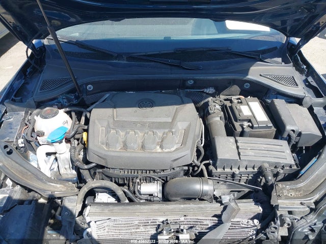1VWLA7A3XKC013347 Volkswagen Passat 2.0t Wolfsburg Edition