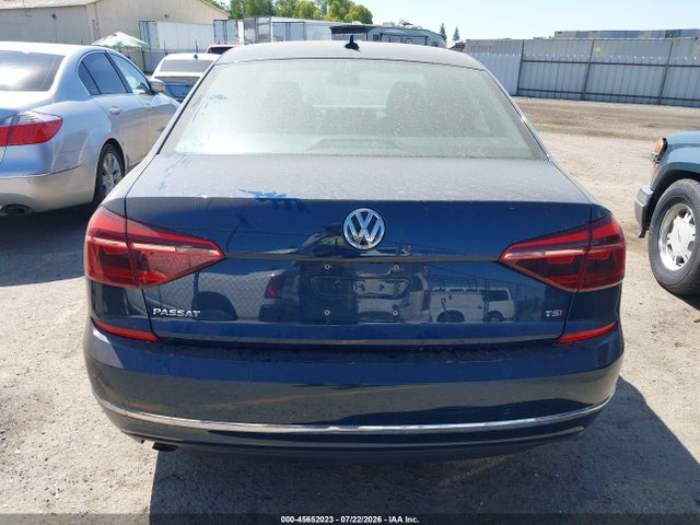 1VWLA7A3XKC013347 Volkswagen Passat 2.0t Wolfsburg Edition