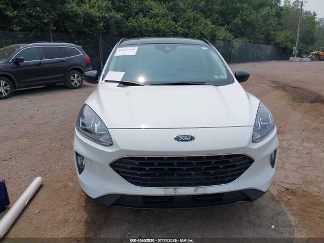 1FMCU9H92NUB68078 Ford ESCAPE SEL