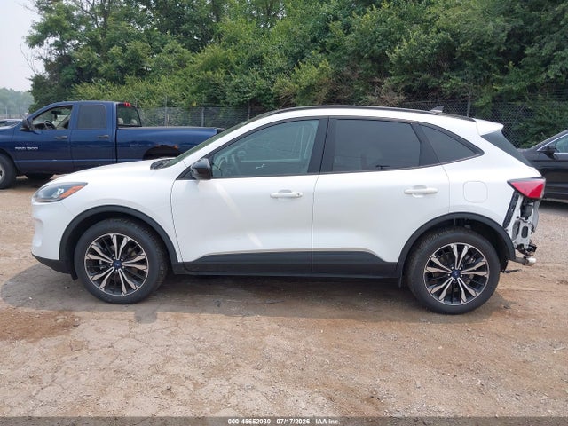 1FMCU9H92NUB68078 Ford ESCAPE SEL