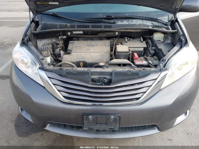 5TDJK3DC6FS126339 Toyota Sienna Le 7 Passenger